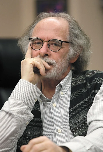 „Koliber” – nowy tom wierszy Marka Rapnickiego. W dziełach sztuki poeta odkrywa znaki Bożej obecności 