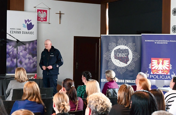 – W 2024 r. najwięcej czynów karalnych na podstawie Ustawy o przeciwdziałaniu narkomanii nieletni popełnili na terenie działania m.in. Komendy Miejskiej i Komendy Powiatowej Policji w Krakowie – mówi podkom. Bracik.