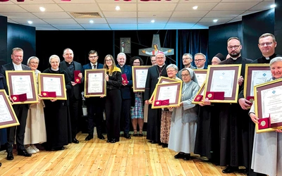 Odznaczeni medalem w kategorii specjalnej.