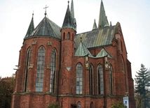 Kościół parafialny w Sławięcicach.