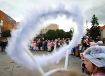 Bale Wszystkich Świętych, korowody, czuwania modlitewne