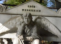 Nałęczowski cmentarz