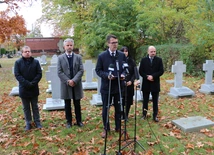 Kwatedra honorowa żołnierzy wyklętych na cmentarzu Osobowickim nabiera kształtu