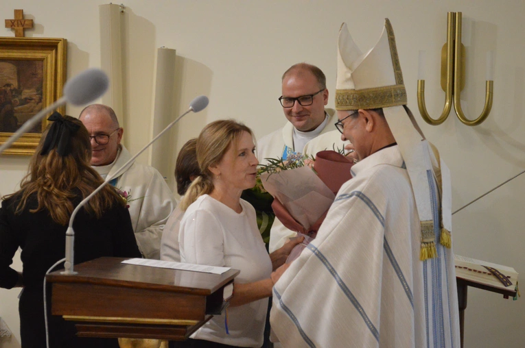 Poświęcenie odnowionego domu i kaplicy w Kokoszycach