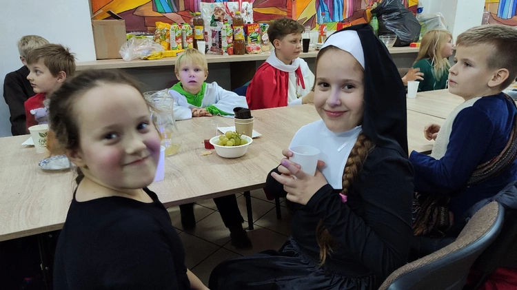 Bal Wszystkich Świętych w parafii pw. św. Franciszka z Asyżu we Wrocławiu