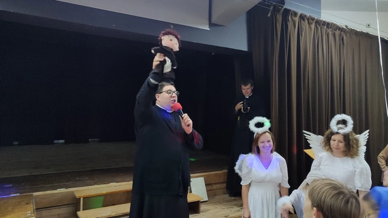 Bal Wszystkich Świętych w parafii pw. św. Franciszka z Asyżu we Wrocławiu