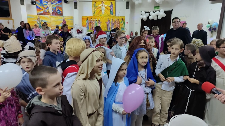 Bal Wszystkich Świętych w parafii pw. św. Franciszka z Asyżu we Wrocławiu