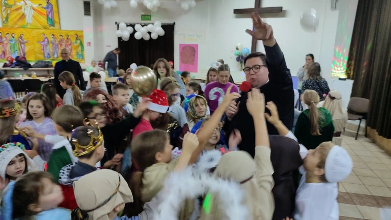 Bal Wszystkich Świętych w parafii pw. św. Franciszka z Asyżu we Wrocławiu