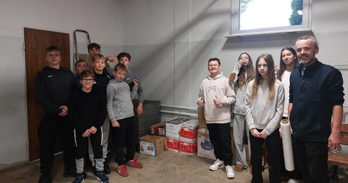 Pomagali potrzebującym i misjom