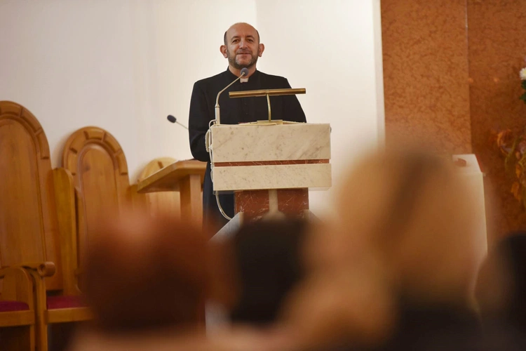 Szkoła świętości w Krużlowej