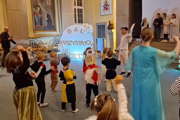 Bal Wszystkich Świętych