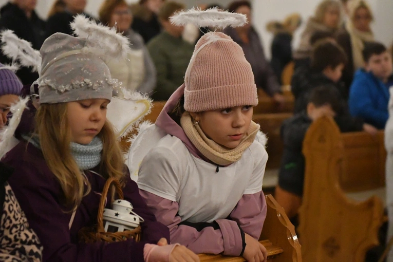 Korowód ze śiętymi na ulicach Świebodzina