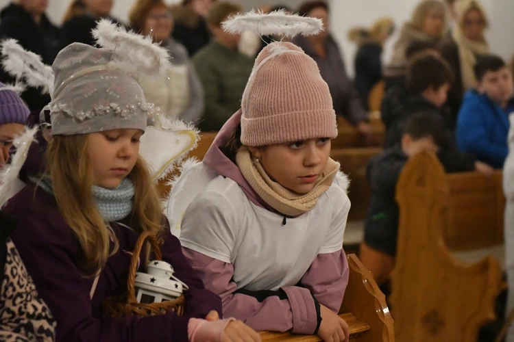 Korowód ze śiętymi na ulicach Świebodzina