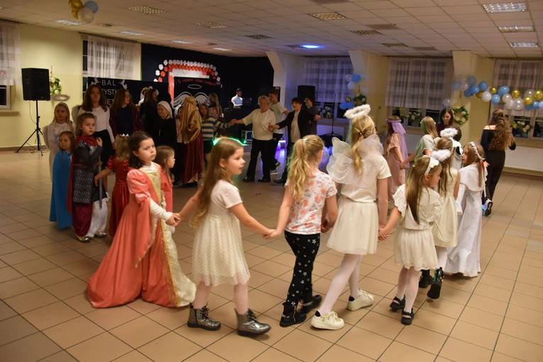 Przasnysz. Bal Wszystkich Świętych