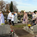 Uroczystość Wszystkich Świętych na cmentarzu w Siechnicach 2025