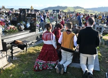 Miętustwo. Cmentarz to nie jest miejsce rozpaczy! 