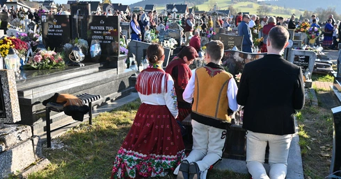 Miętustwo. Cmentarz to nie jest miejsce rozpaczy