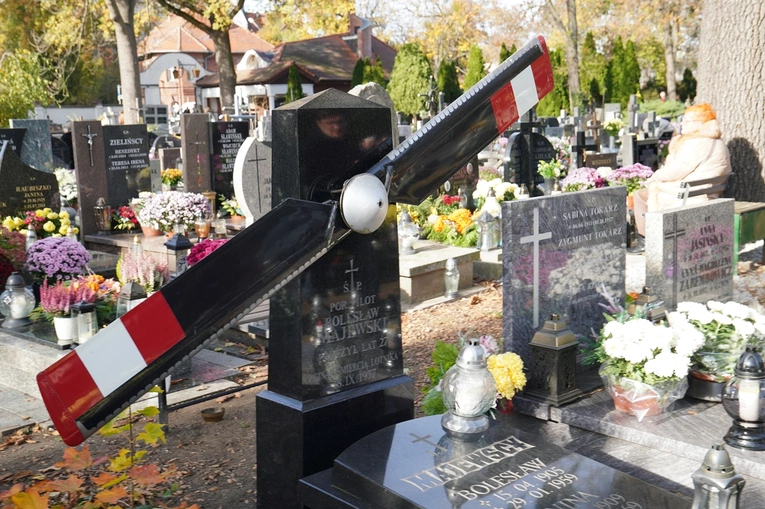 Uroczystość Wszystkich Świętych w kościele i na cmentarzu św. Wawrzyńca we Wrocławiu