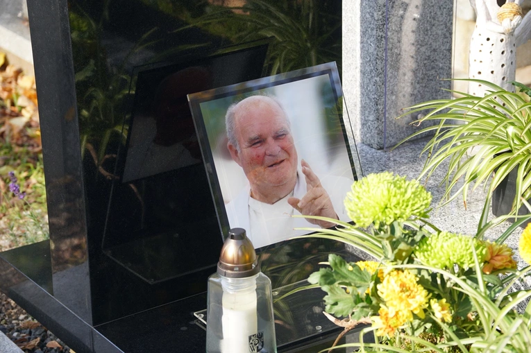 Uroczystość Wszystkich Świętych w kościele i na cmentarzu św. Wawrzyńca we Wrocławiu