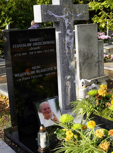 Uroczystość Wszystkich Świętych w kościele i na cmentarzu św. Wawrzyńca we Wrocławiu