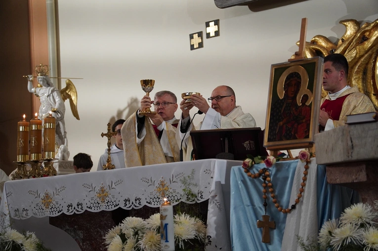 Uroczystość Wszystkich Świętych w kościele i na cmentarzu św. Wawrzyńca we Wrocławiu