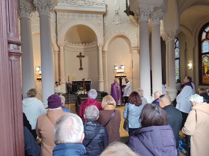 1 listopada na legnickim cmentarzu