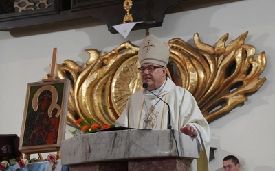 Wyciągnij swoją dłoń do wyciągniętej ku tobie dłoni Boga