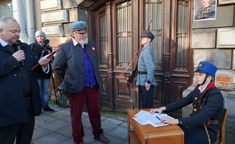 Tarnów pierwszy niepodległy - rekonstrukcja wydarzeń