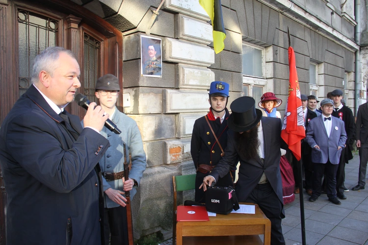 Tarnów pierwszy niepodległy - rekonstrukcja wydarzeń