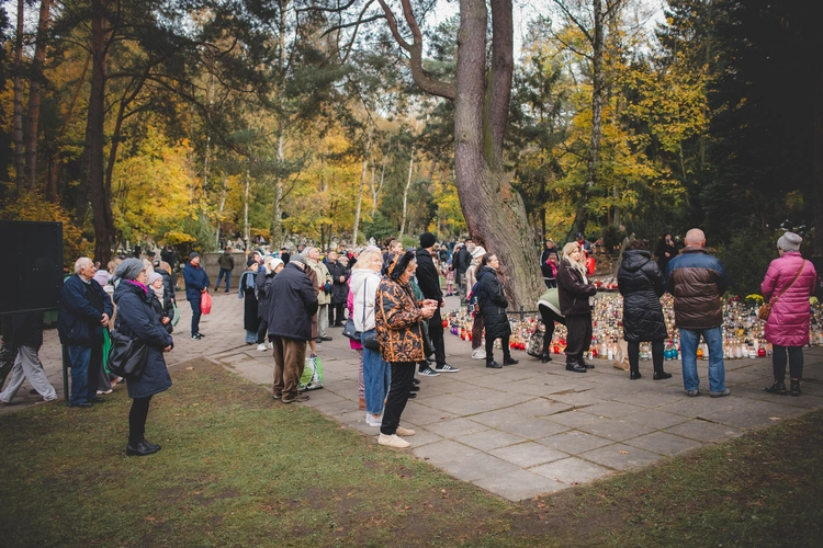 Modlitwa na cmentarzu Srebrzysko 2025