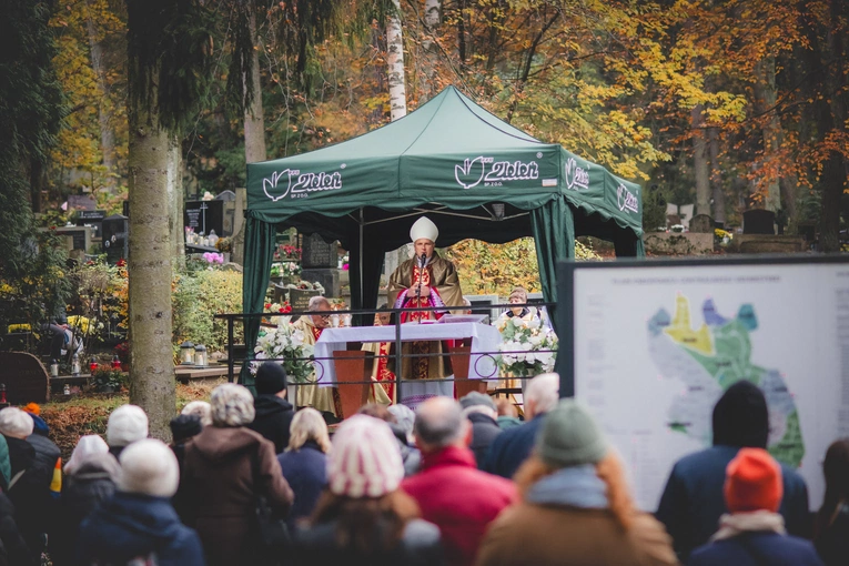 Modlitwa na cmentarzu Srebrzysko 2025