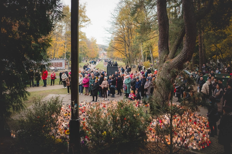 Modlitwa na cmentarzu Srebrzysko 2025