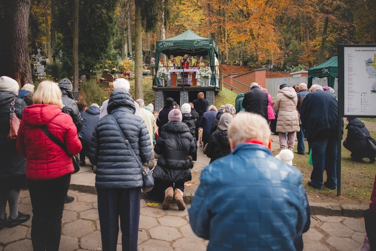 Modlitwa na cmentarzu Srebrzysko 2025