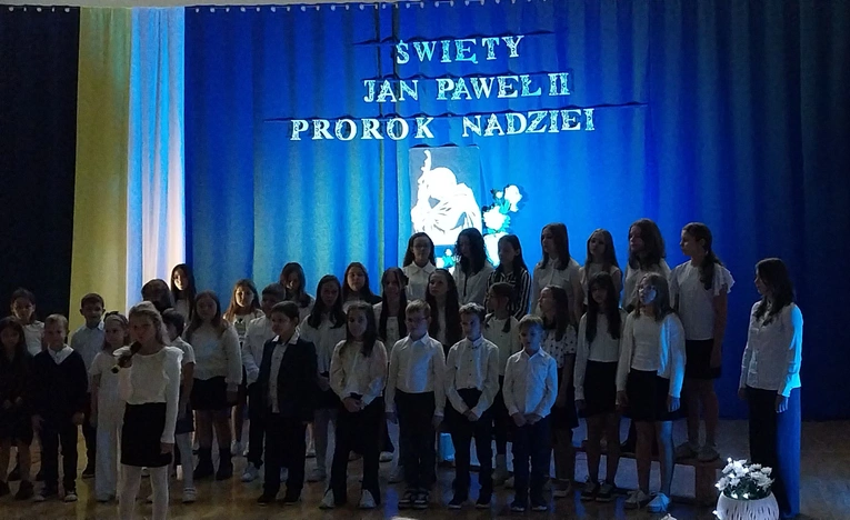 Wieczornica w szkole w Stołpiu