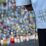 Modlitwa za zmarłych na zielonogórskim cmentarzu