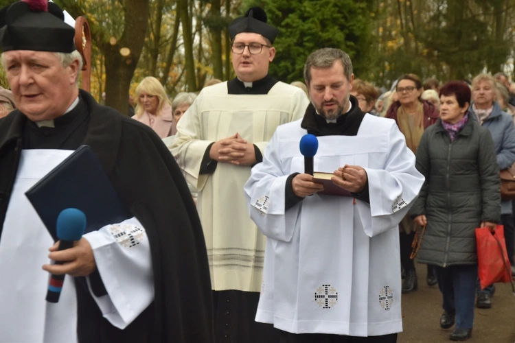 Dzień Zaduszny na gorzowskim cmentarzu