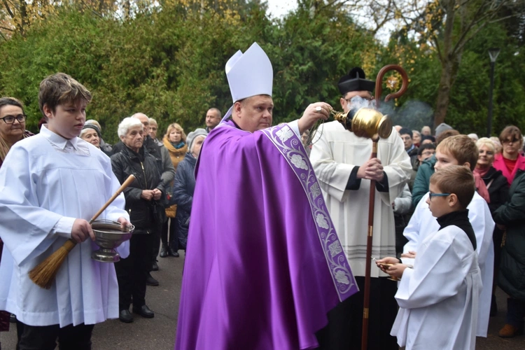 Dzień Zaduszny na gorzowskim cmentarzu