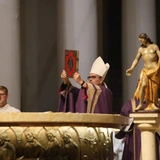 Modlitwa za dusze katowickich biskupów