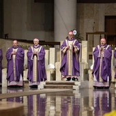 Modlitwa za dusze katowickich biskupów