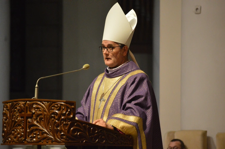 Modlitwa za zmarłych w Dzień Zaduszny