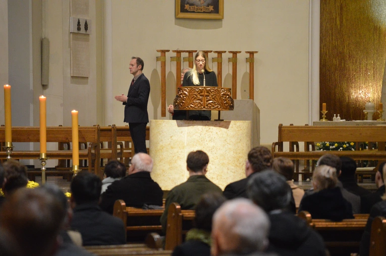 Modlitwa za zmarłych w Dzień Zaduszny