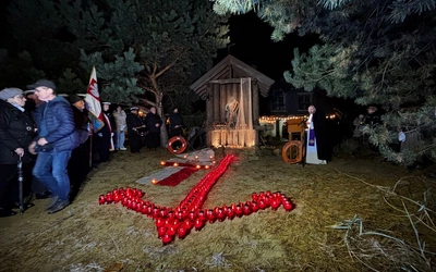 Światło pamięci na sopockiej plaży