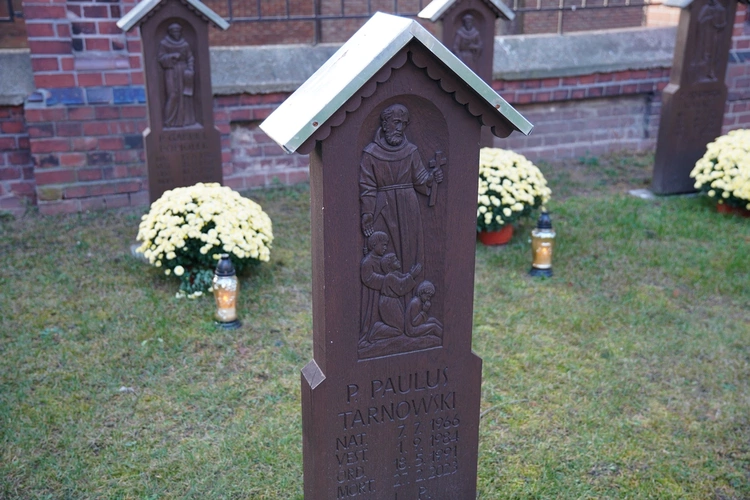 Franciszkański cmentarz we Wrocławiu-Karłowicach