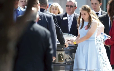 "Uratowałeś mi życie". Nastolatek zginął, chroniąc swoich kolegów w czasie strzelaniny