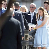 "Uratowałeś mi życie". Nastolatek zginął, chroniąc swoich kolegów w czasie strzelaniny