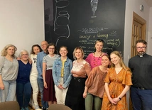 Tobiasz i jego Anioł. Mentoring studencki w towarzyszeniu w dorastaniu do dorosłości