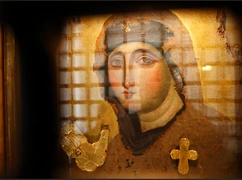 Nota doktrynalna o tytułach maryjnych: Matka wiernego ludu, a nie Współodkupicielka