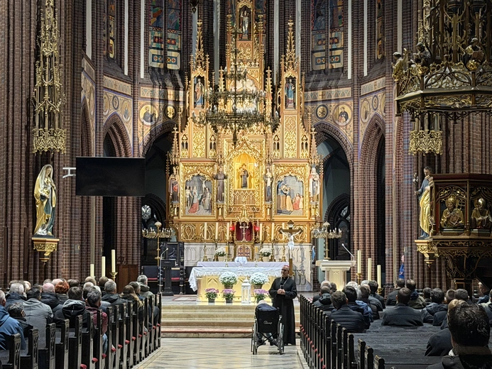 Rybnik. Męskie spotkanie z abp. Przybylskim