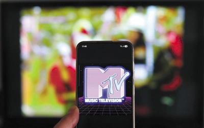 MTV się zamyka, czyli koniec pewnej epoki. Jak muzyczna stacja wpłynęła na świat popkultury? Czy istnieje pokolenie MTV? 