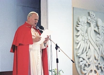 „Musicie od siebie wymagać…”. Paweł Skibiński stworzył ciekawą monografię drugiej pielgrzymki Jana Pawła II do Polski